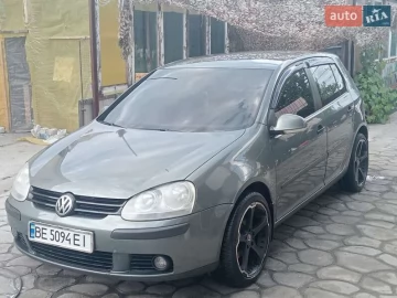 Авто Volkswagen Golf 2005 № 7709417