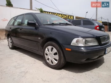 Авто Volvo V40 2000 № 7709455