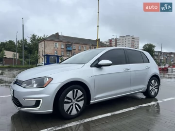 Авто Volkswagen E-Golf 2015 № 7709541