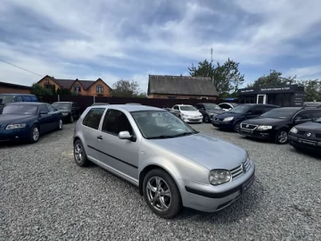Авто Volkswagen Golf 2000 № 7709594
