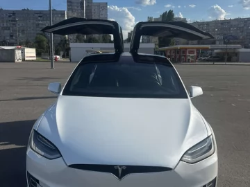 Авто Tesla Model X 2019 № 7709885