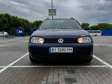 Авто Volkswagen Golf 2000 № 7709910