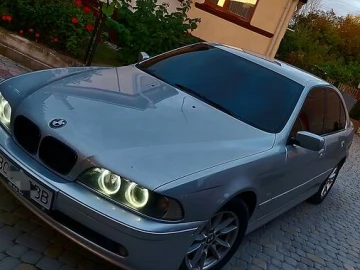 Авто BMW 5 Series 2002 № 7710096