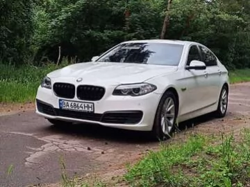 Авто BMW 5 Series 2013 № 7710161