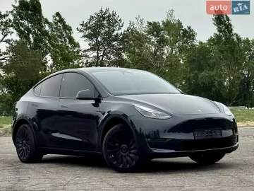 Авто Tesla Model Y 2024 № 7710354