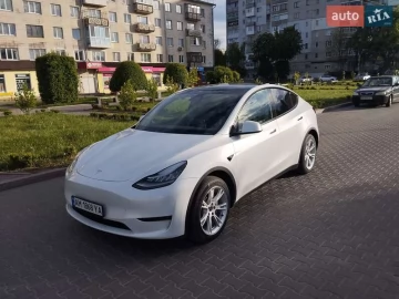 Авто Tesla Model Y 2023 № 7710542