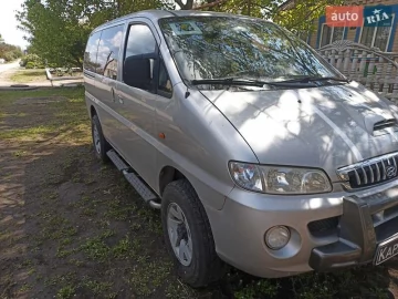 Авто Hyundai H-1 2002 № 7710600
