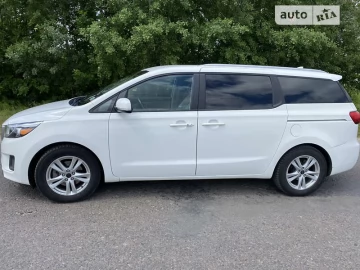 Авто KIA Sedona 2017 № 7710719