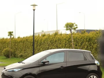 Авто Renault Zoe 2015 № 7710850