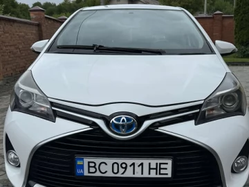 Авто Toyota Yaris 2015 № 7711166