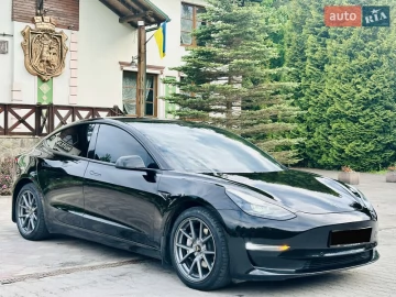 Авто Tesla Model 3 2021 № 7711233