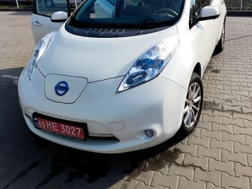 Авто Nissan Leaf 2012 № 7711344