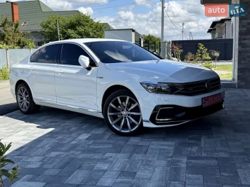 Авто Volkswagen Passat 2020 № 7711647
