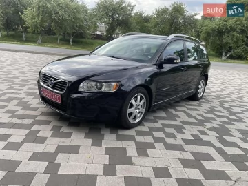 Авто Volvo V50 2012 № 7711672
