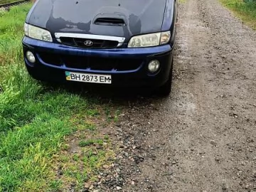 Авто Hyundai H-1 2000 № 7711692
