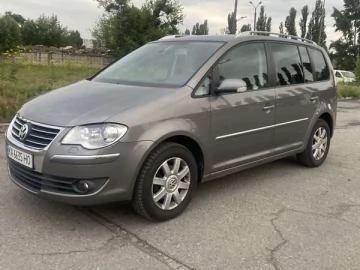 Авто Volkswagen Touran 2007 № 7711709