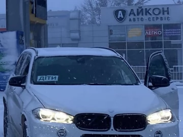 Авто BMW X5 2018 № 7712197