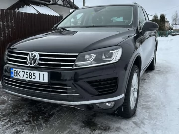 Авто Volkswagen Touareg 2015 № 7712412