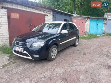 Авто KIA Rio 2010 № 7712666