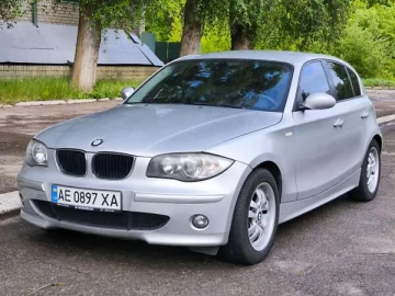 Авто BMW 1 Series 2006 № 7712686