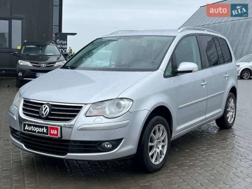 Авто Volkswagen Touran 2009 № 7712704