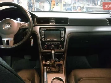 Авто Volkswagen Passat 2013 № 7712748
