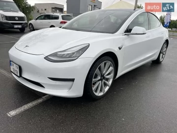 Авто Tesla Model 3 2019 № 7712834