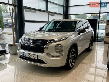 Авто Mitsubishi Outlander 2023 № 7712873