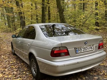 Авто BMW 5 Series 2001 № 7712953