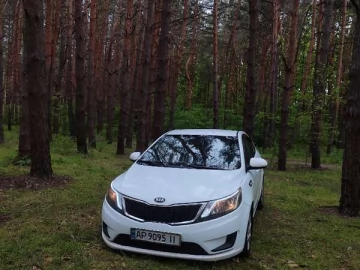 Авто KIA Rio 2013 № 7713009
