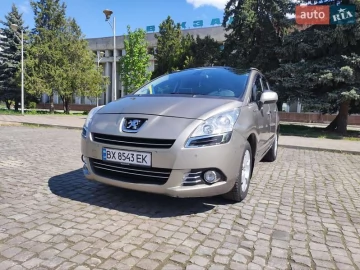 Авто Peugeot 5008 2013 № 7713051