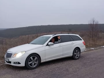Авто Mercedes E-Class 2010 № 7713052