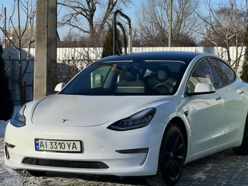 Авто Tesla Model 3 2019 № 7713057