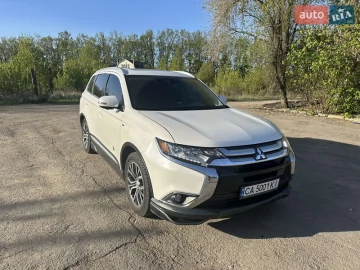 Авто Mitsubishi Outlander 2017 № 7713136