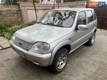 Авто Chevrolet Niva 2004 № 7713212