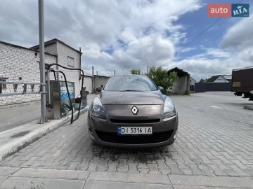 Авто Renault Grand Scenic 2011 № 7713250