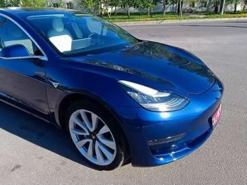 Авто Tesla Model 3 2020 № 7713386