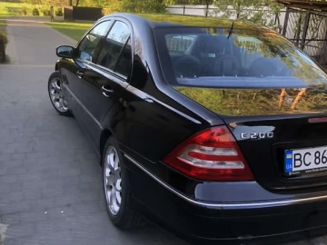 Авто Mercedes C-Class 2005 № 7713405