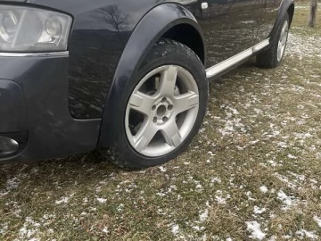 Авто Audi A6 Allroad 2003 № 7713527