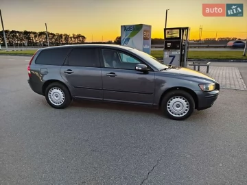 Авто Volvo V50 2007 № 7713571