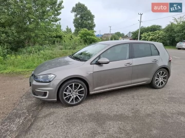 Авто Volkswagen E-Golf 2014 № 7713585