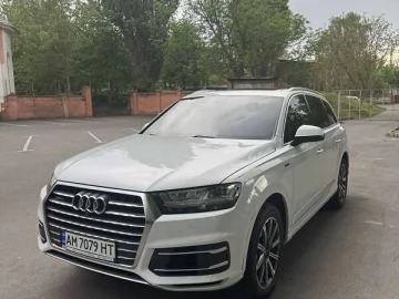 Авто Audi Q7 2016 № 7713608