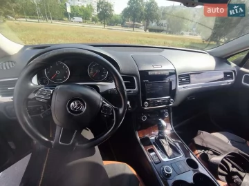 Авто Volkswagen Touareg 2012 № 7713654