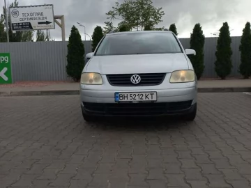 Авто Volkswagen Touran 2003 № 7713688