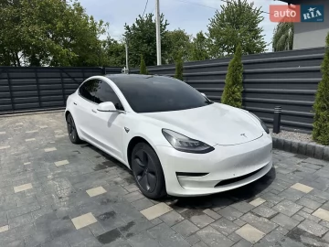 Авто Tesla Model 3 2019 № 7713741