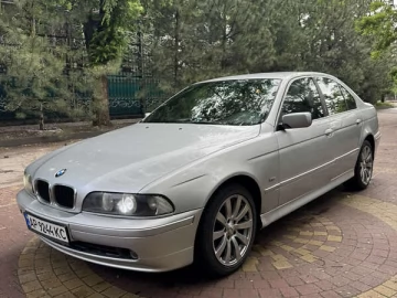 Авто BMW 5 Series 2001 № 7713841