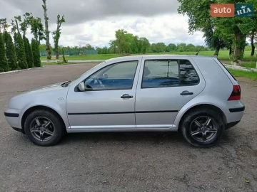 Авто Volkswagen Golf 2001 № 7713954