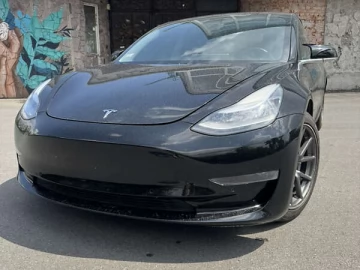 Авто Tesla Model 3 2019 № 7714081