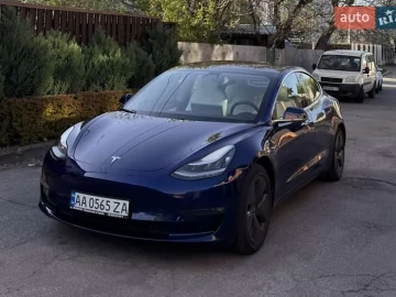 Авто Tesla Model 3 2019 № 7714093