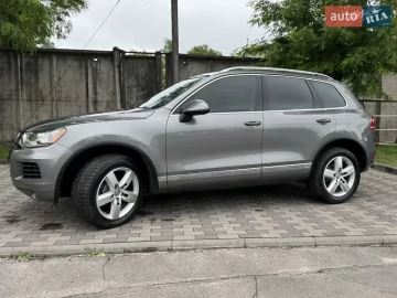Авто Volkswagen Touareg 2012 № 7714254